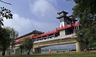 咸阳古渡廊桥有几座阁 咸阳古渡廊桥有几座阁